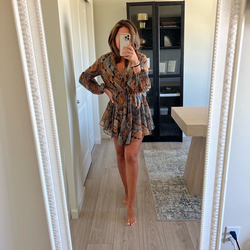Vici Snake Skin Pattern Long Sleeve Dress